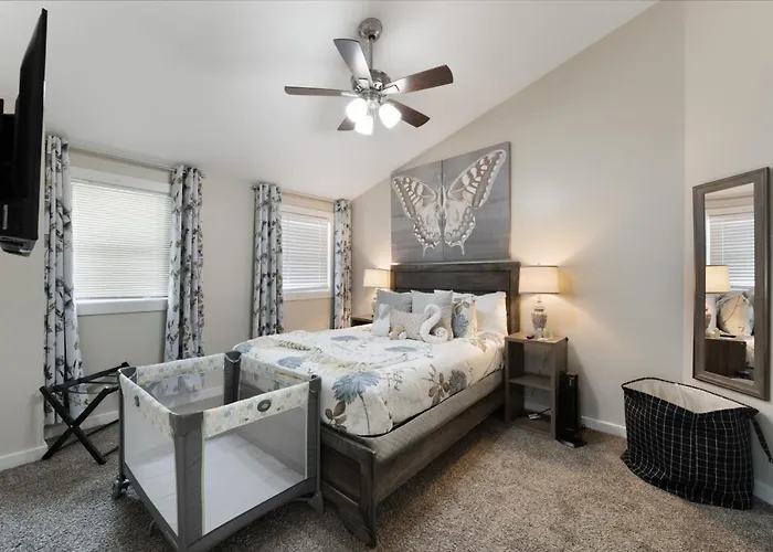 Holiday home Luxury Family Friendly 6 Queen Beds
